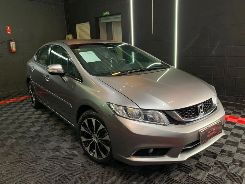 Honda Civic Sedan LXR 2.0 Flexone 16V Aut. 4p